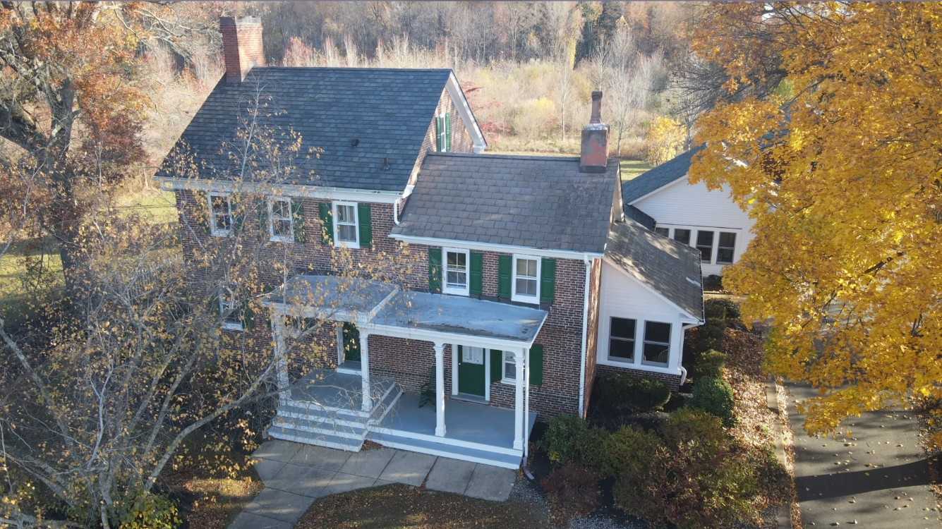 Robbinsville House
